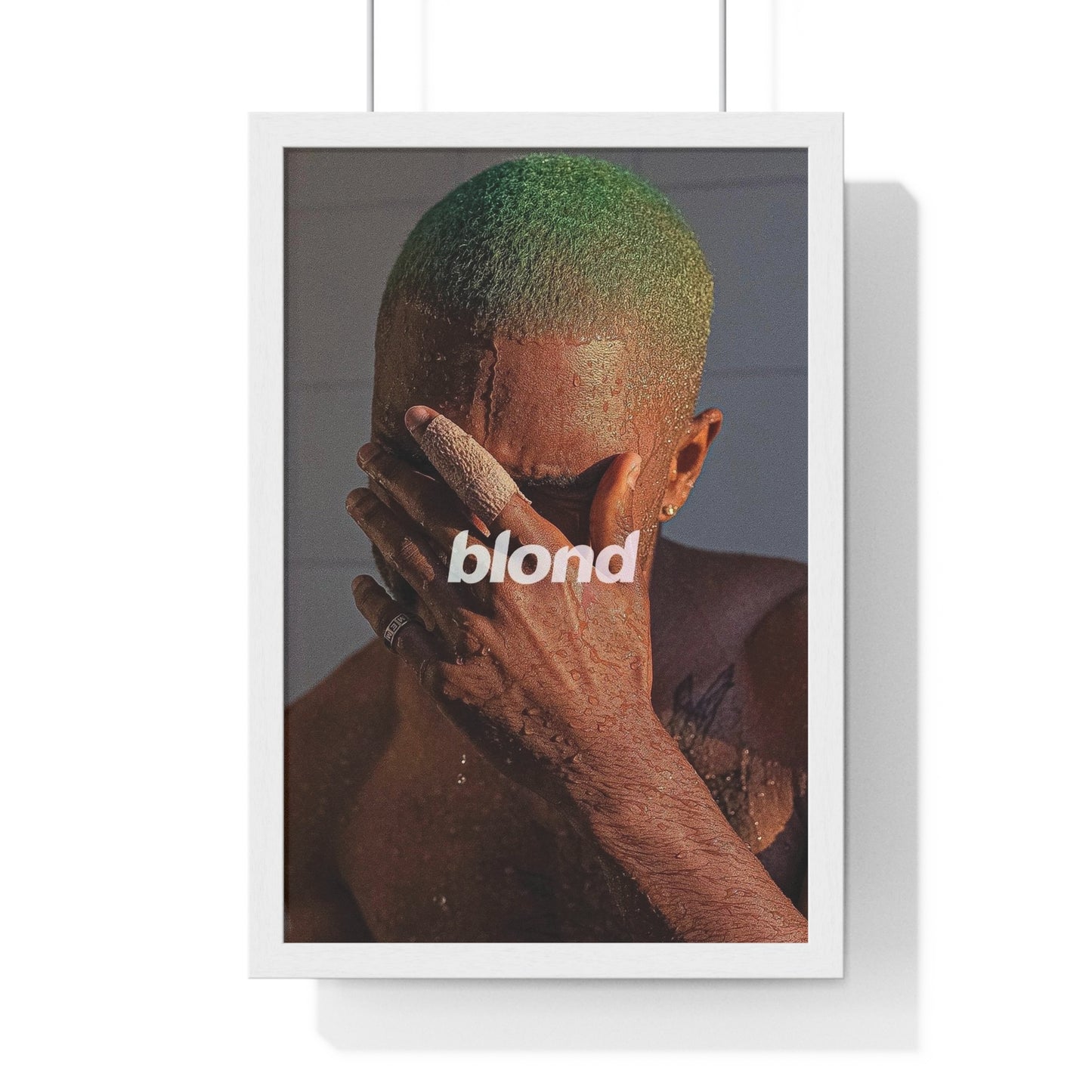 BLOND WITH FRAME