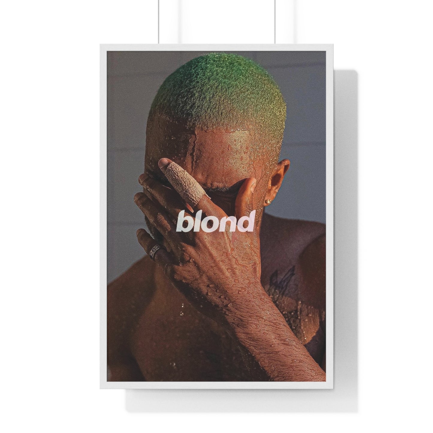 BLOND WITH FRAME