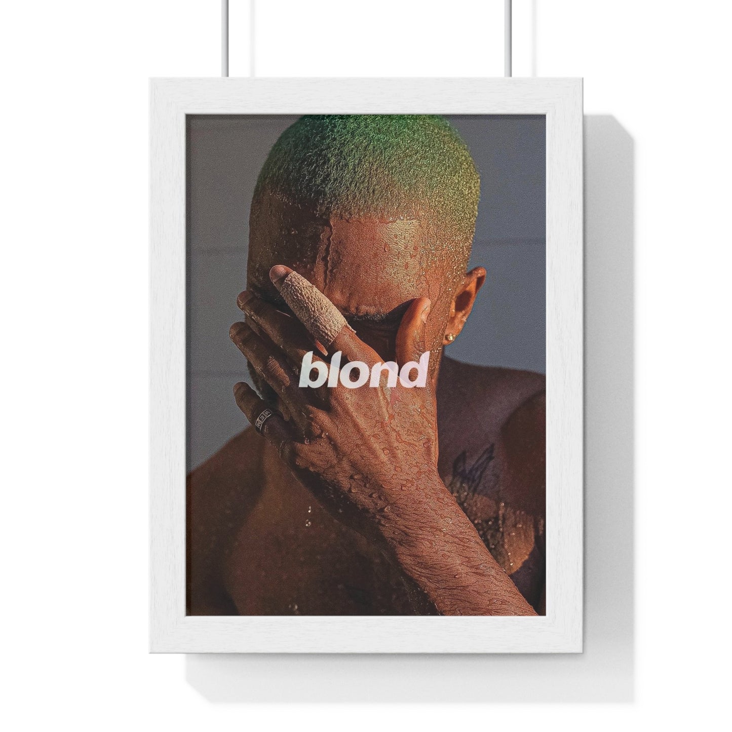 BLOND WITH FRAME