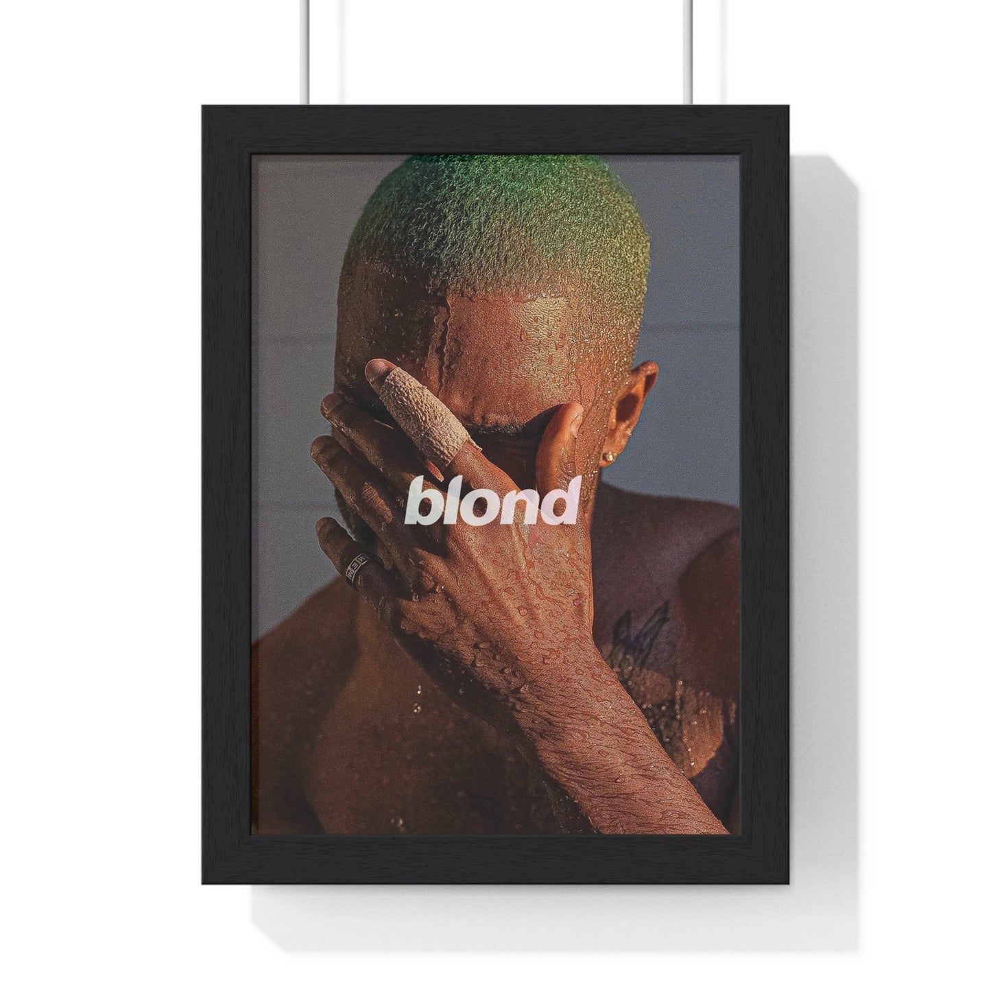 BLOND WITH FRAME